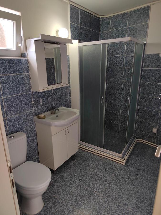 Downtown Apartment Ниш Экстерьер фото