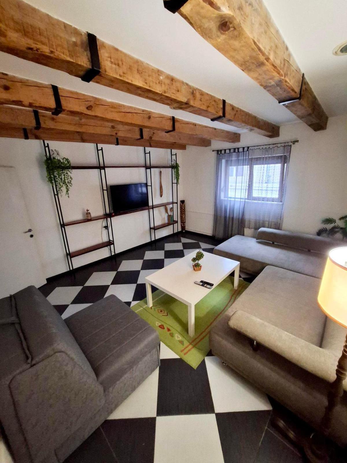 Downtown Apartment Ниш Экстерьер фото